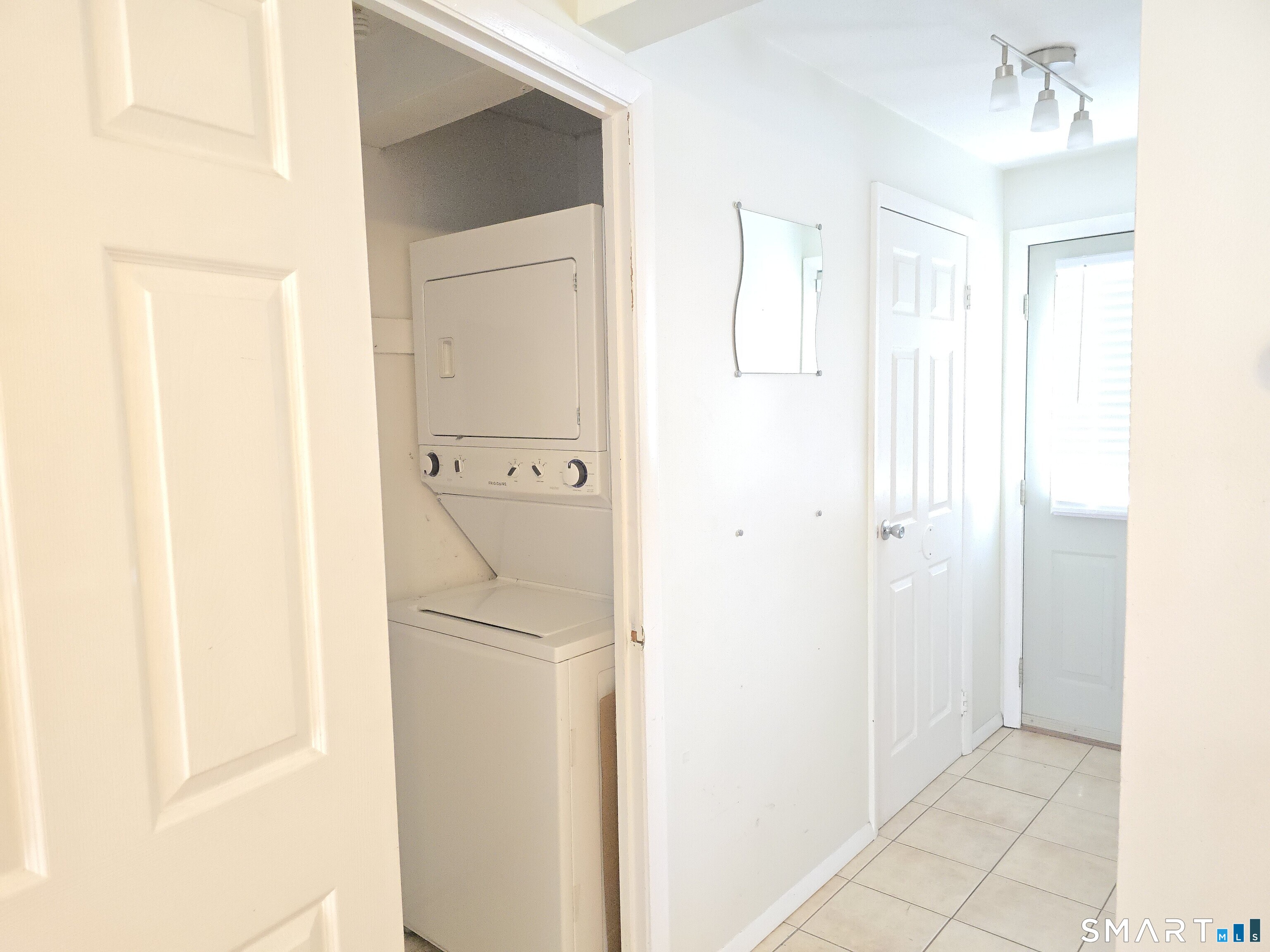 43 Hiltbrand Road, Unit 29 Bristol, CT 06010 - Photo 5 of 16