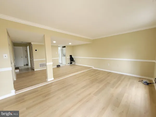 $2,500 | 9627 Horizon Run Road, Unit 2C, Montgomery Village, MD 20886