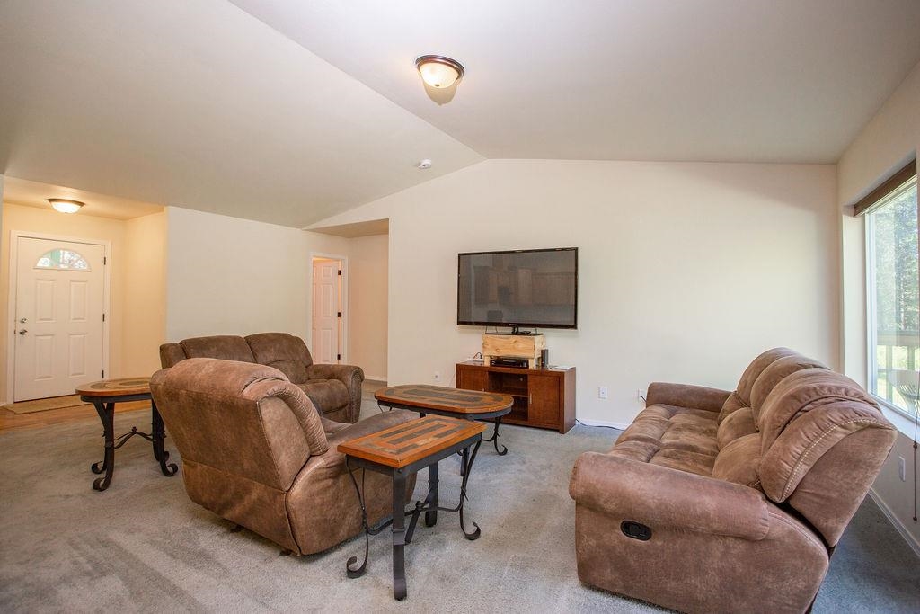 4205 Lumberg Road Springdale, WA 99173 - Photo 3 of 32
