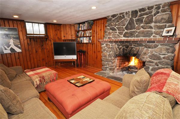 33 Pleasant View Road Arlington, MA 02476 - Photo 24 of 30 Gallery Image 24