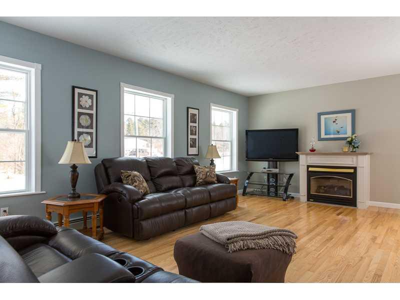 15 Irish Spring Lane Windham, ME 04062 - Photo 2 of 12 Living Room.