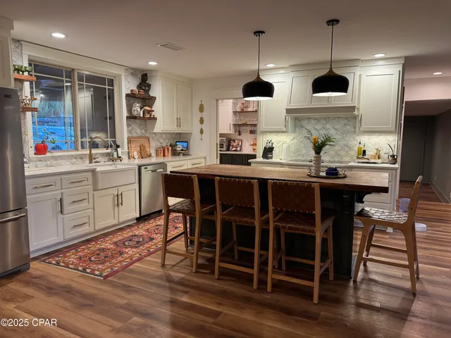 $450,000 | 4384 Angela Drive, Marianna, FL 32446