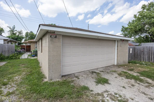 $155,000 | 1017 North Concord Street, Indianapolis, IN 46222