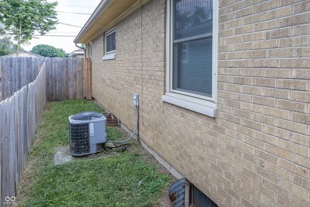 $155,000 | 1017 North Concord Street, Indianapolis, IN 46222