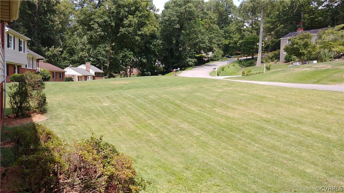 8036 Post Oak Road North Chesterfield, VA 23235 - Photo 4 of 24 Gallery Image 4