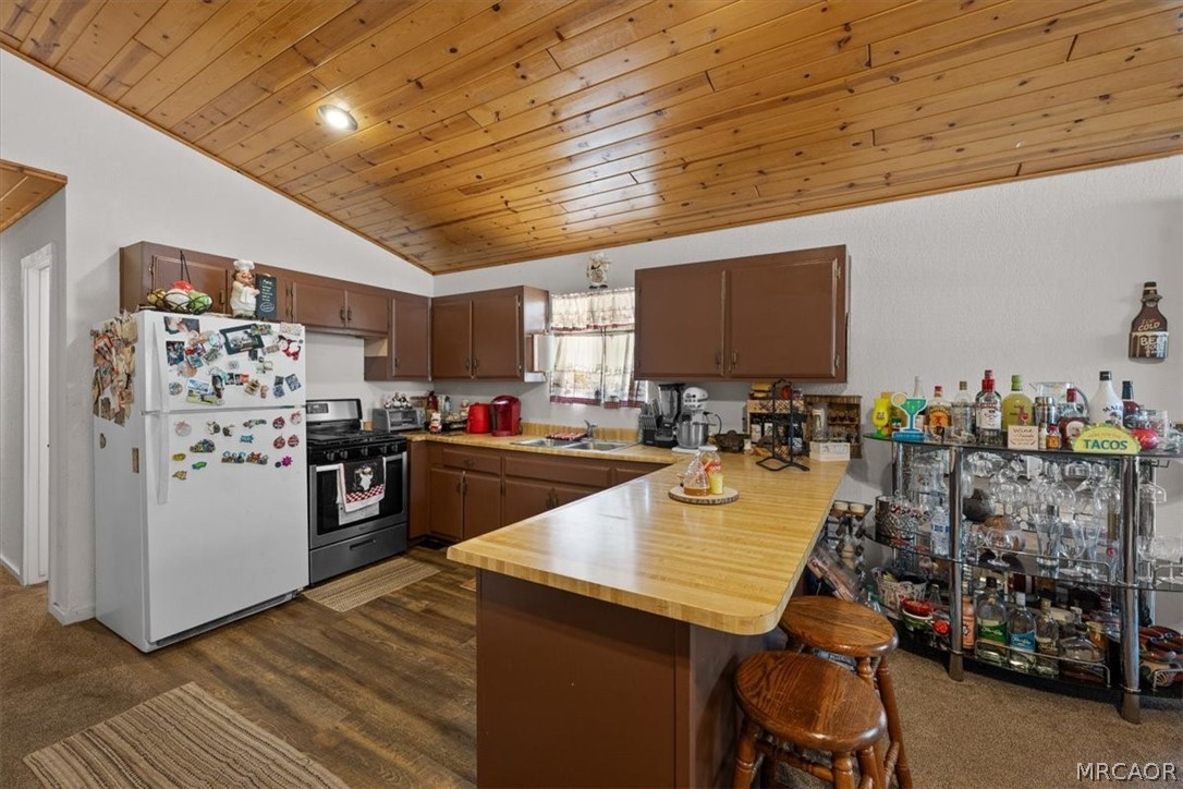 396 Riverside Avenue Sugarloaf, CA 92386 - Photo 8 of 21