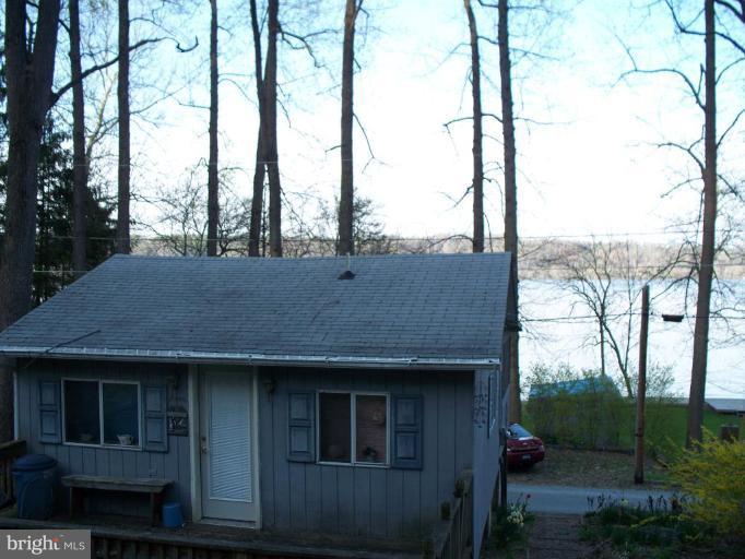 865 Cold Cabin Road Delta, PA 17314 - Photo 1 of 4 Backof home with waterview