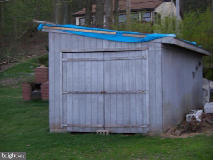 865 Cold Cabin Road Delta, PA 17314 - Photo 2 of 4 Boathouse