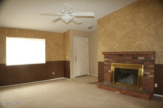 2193 South Arizona Road Apache Junction, AZ 85119 - Photo 2 of 20 Living Room