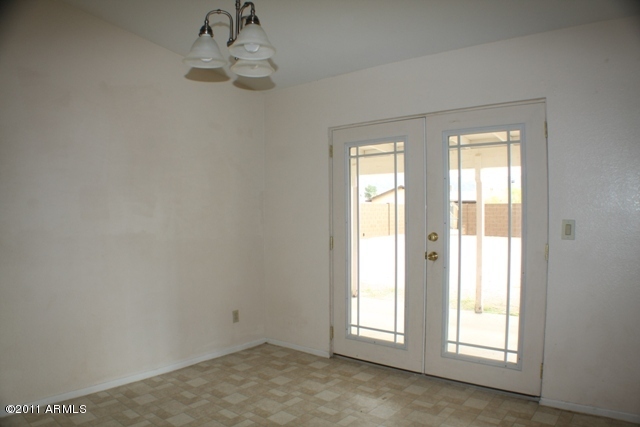 2193 South Arizona Road Apache Junction, AZ 85119 - Photo 8 of 20 Dining