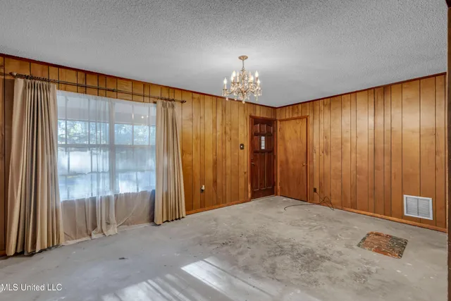 $150,000 | 8313 Coda Road, Moss Point, MS 39562