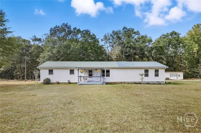 $300,000 | 260 Oak Circle, Hull, GA 30646