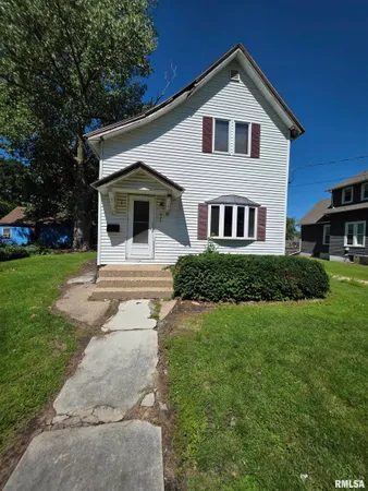 $54,900 | 432 Pine Street, Galesburg, IL 61401