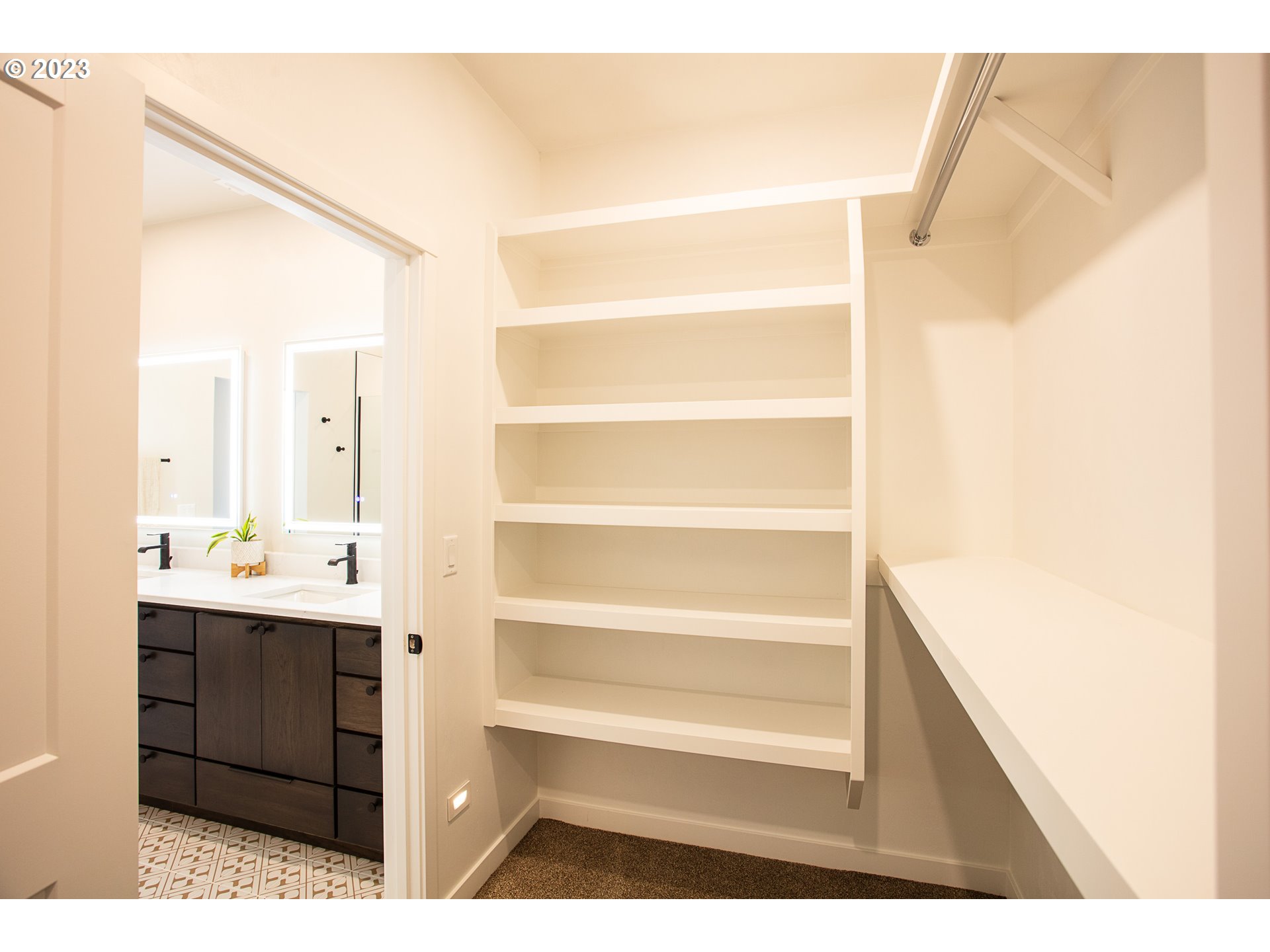806 Salmonberry Street Springfield, OR 97477 - Photo 23 of 31 a room with cabinets and window