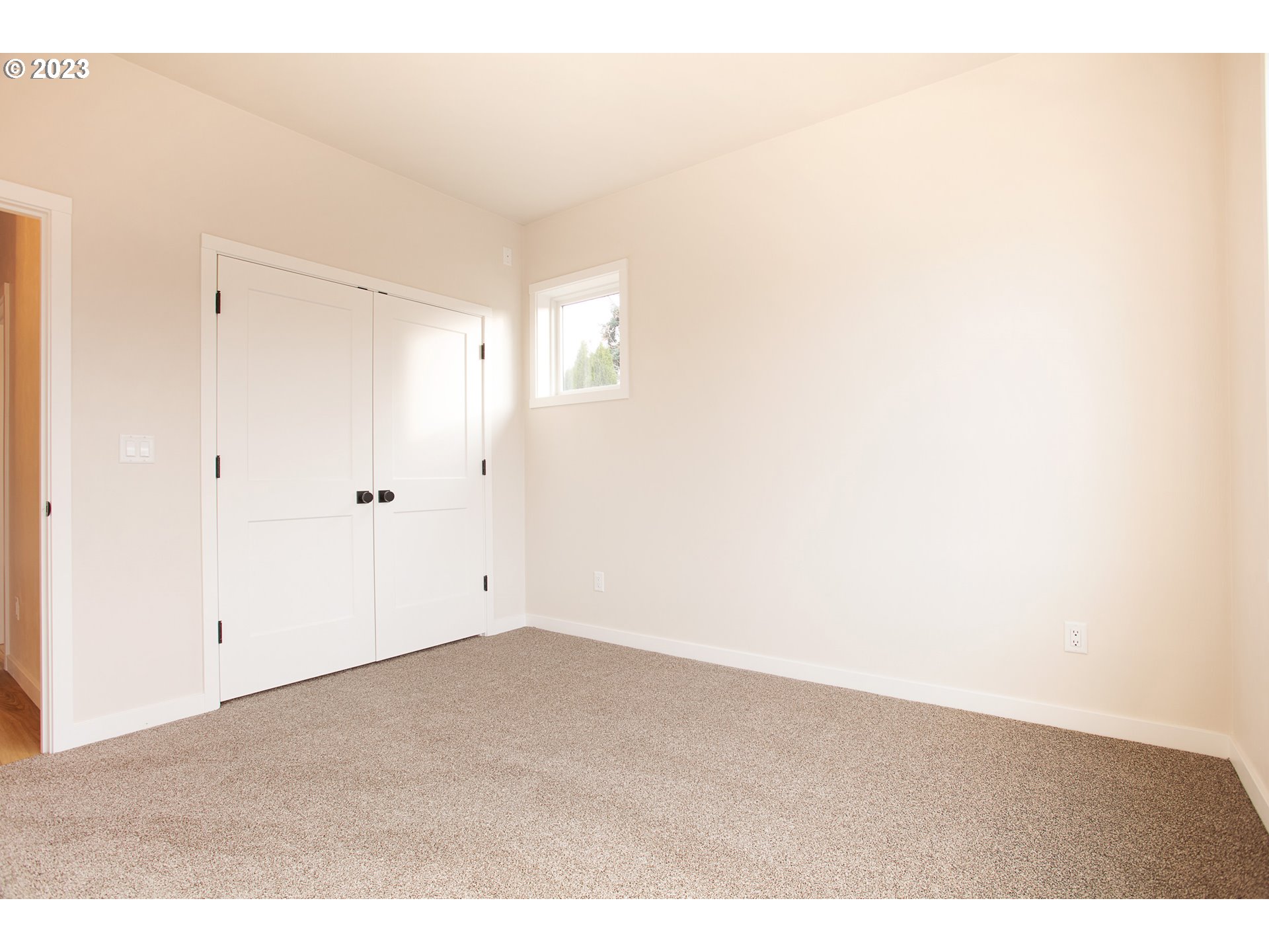 806 Salmonberry Street Springfield, OR 97477 - Photo 6 of 31 a view of empty room