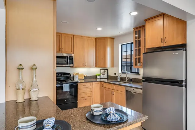 $1,698,000 | 373 Coral Ridge Drive, Pacifica, CA 94044