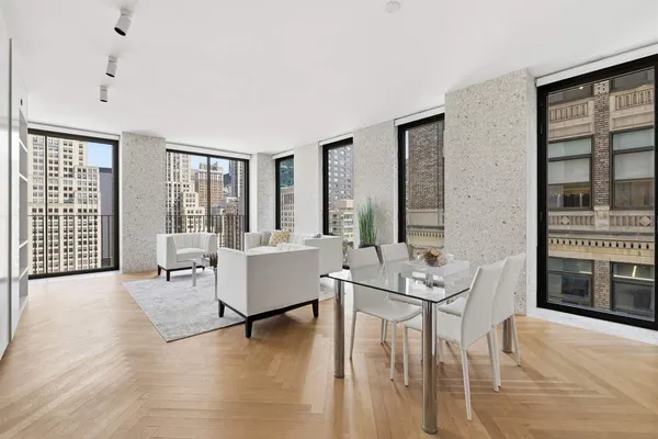 $2,050,000 | 16 West 40th Street, Unit 20B | Bryant Park