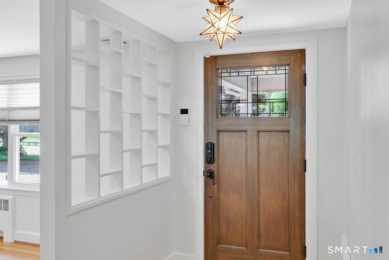 495 Prospect Street Wethersfield, CT 06109 - Photo 4 of 40