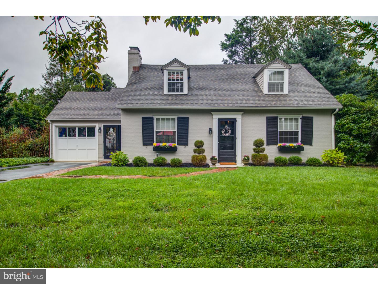 218 Hillcrest Road Wayne, PA 19087 - Photo 1 of 16 Exterior Front