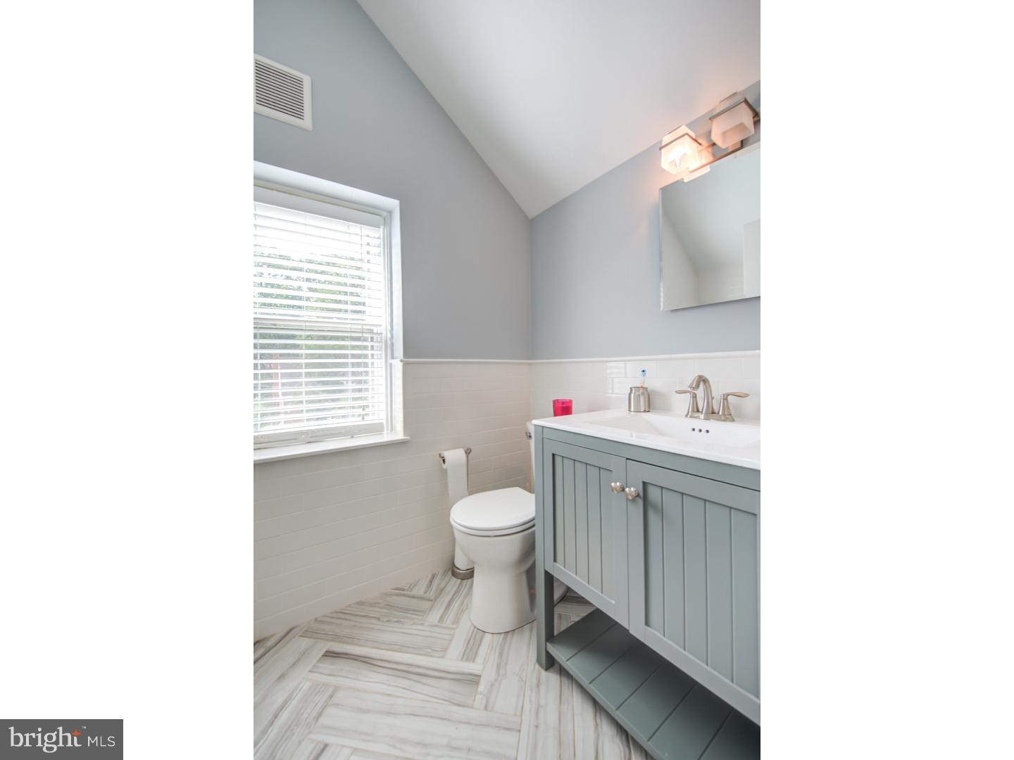 218 Hillcrest Road Wayne, PA 19087 - Photo 11 of 16 Bathroom
