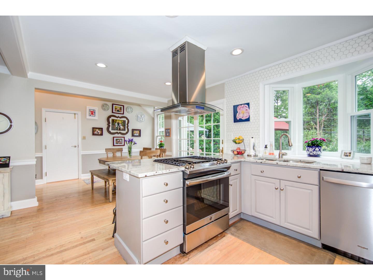 218 Hillcrest Road Wayne, PA 19087 - Photo 6 of 16 Kitchen