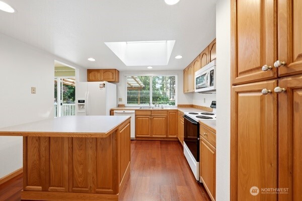 9215 Northeast 178th Street Bothell, WA 98011 - Photo 11 of 32