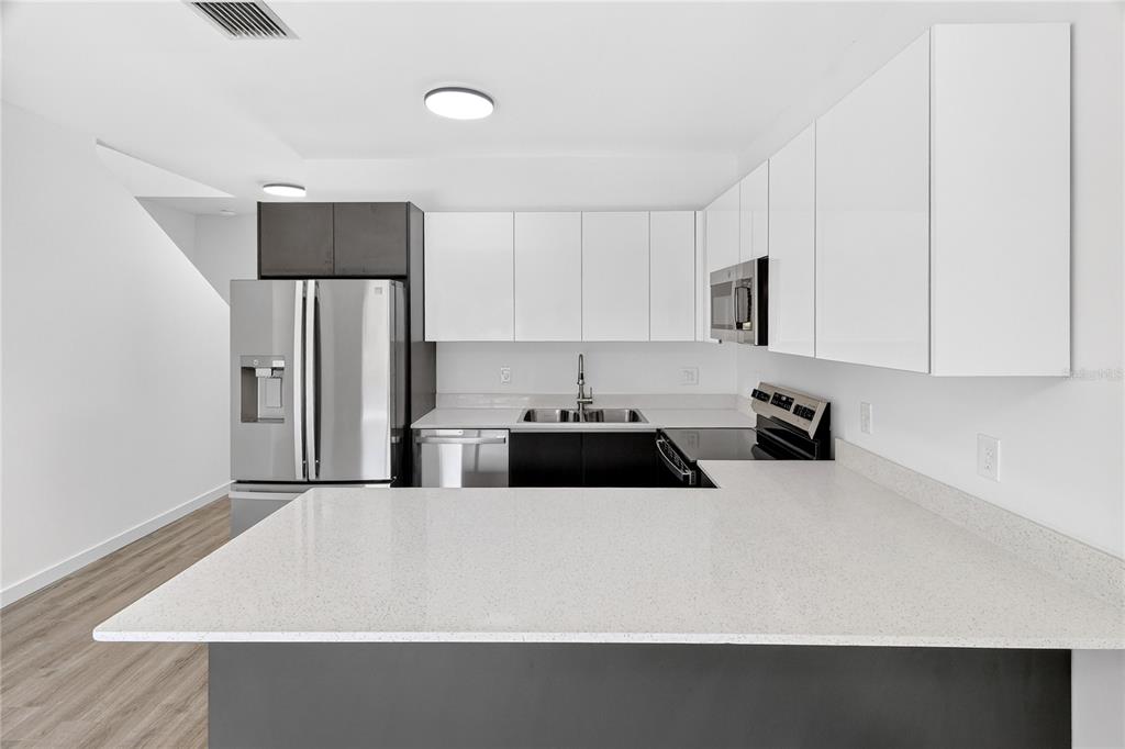 1611 Northwest 29 Road, Unit 3 Gainesville, FL 32605 - Photo 12 of 27