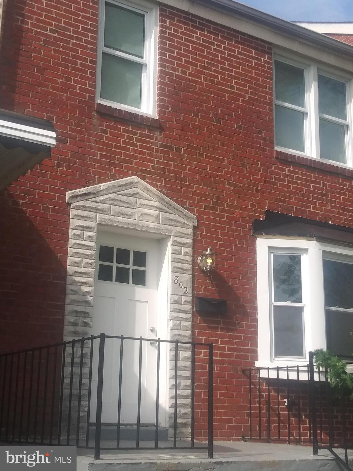 802 Stamford Road Baltimore, MD 21229 - Photo 1 of 8 front view