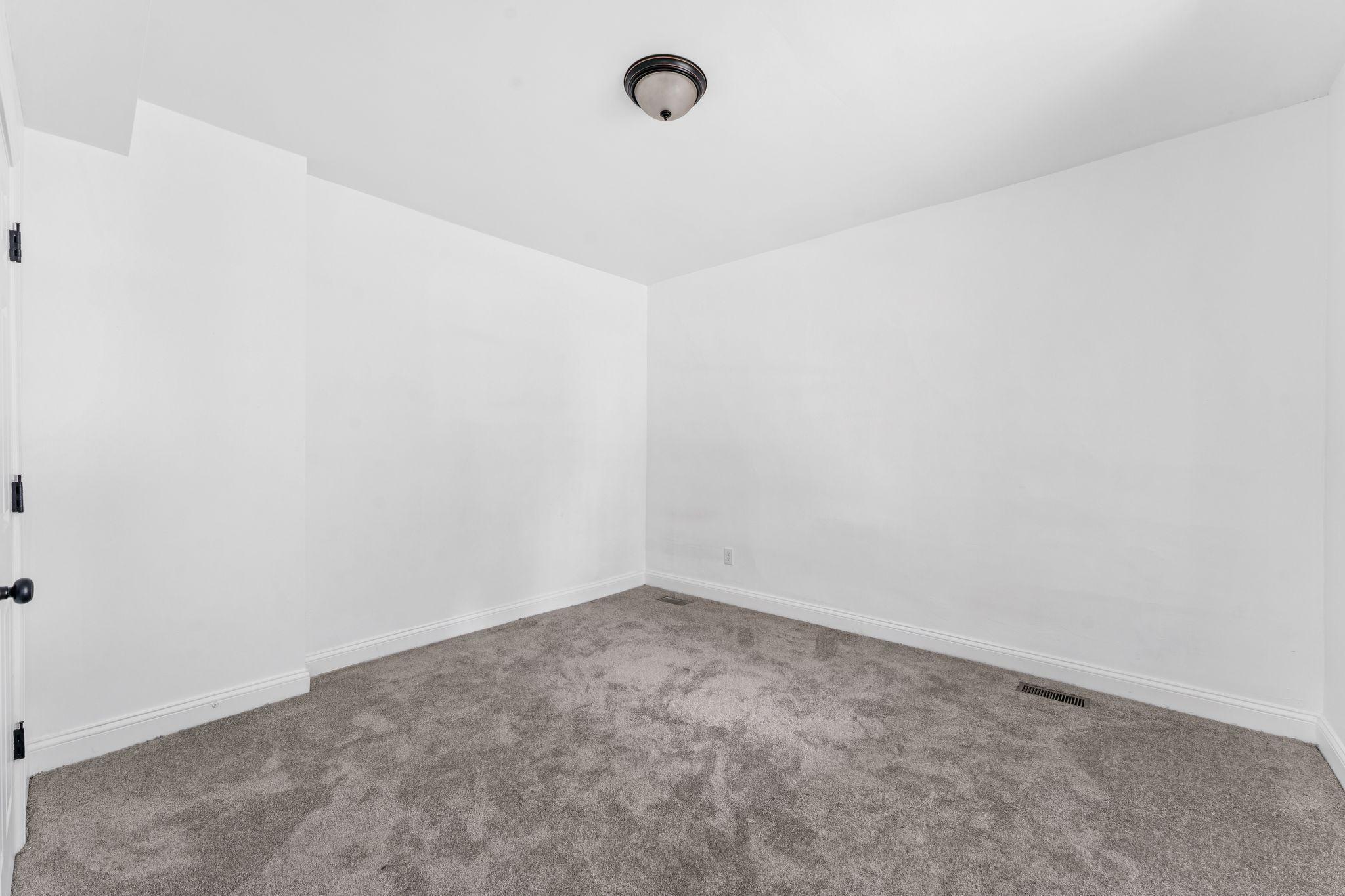 1268 Payne Avenue St. Paul, MN 55130 - Photo 11 of 29