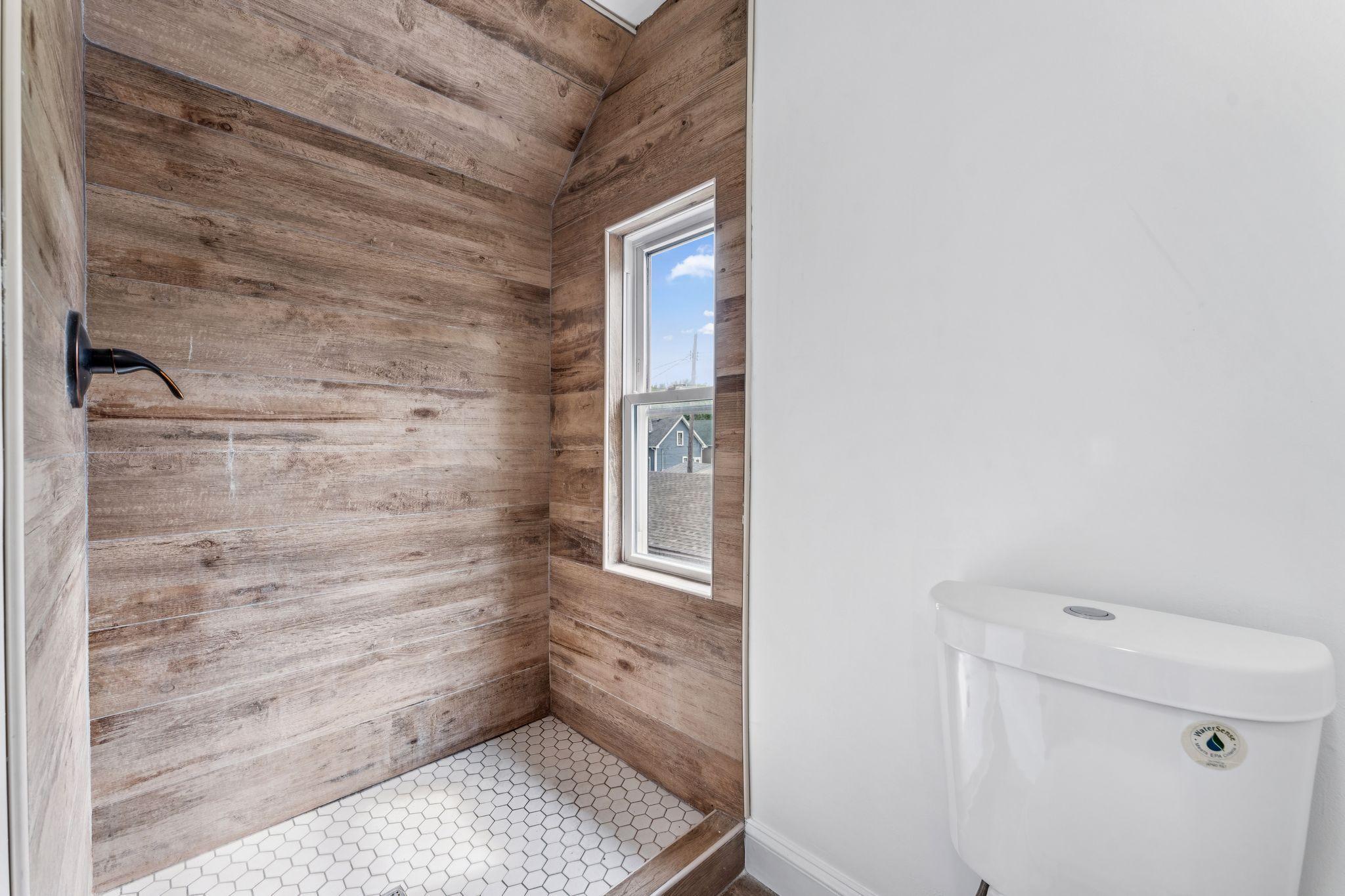 1268 Payne Avenue St. Paul, MN 55130 - Photo 15 of 29