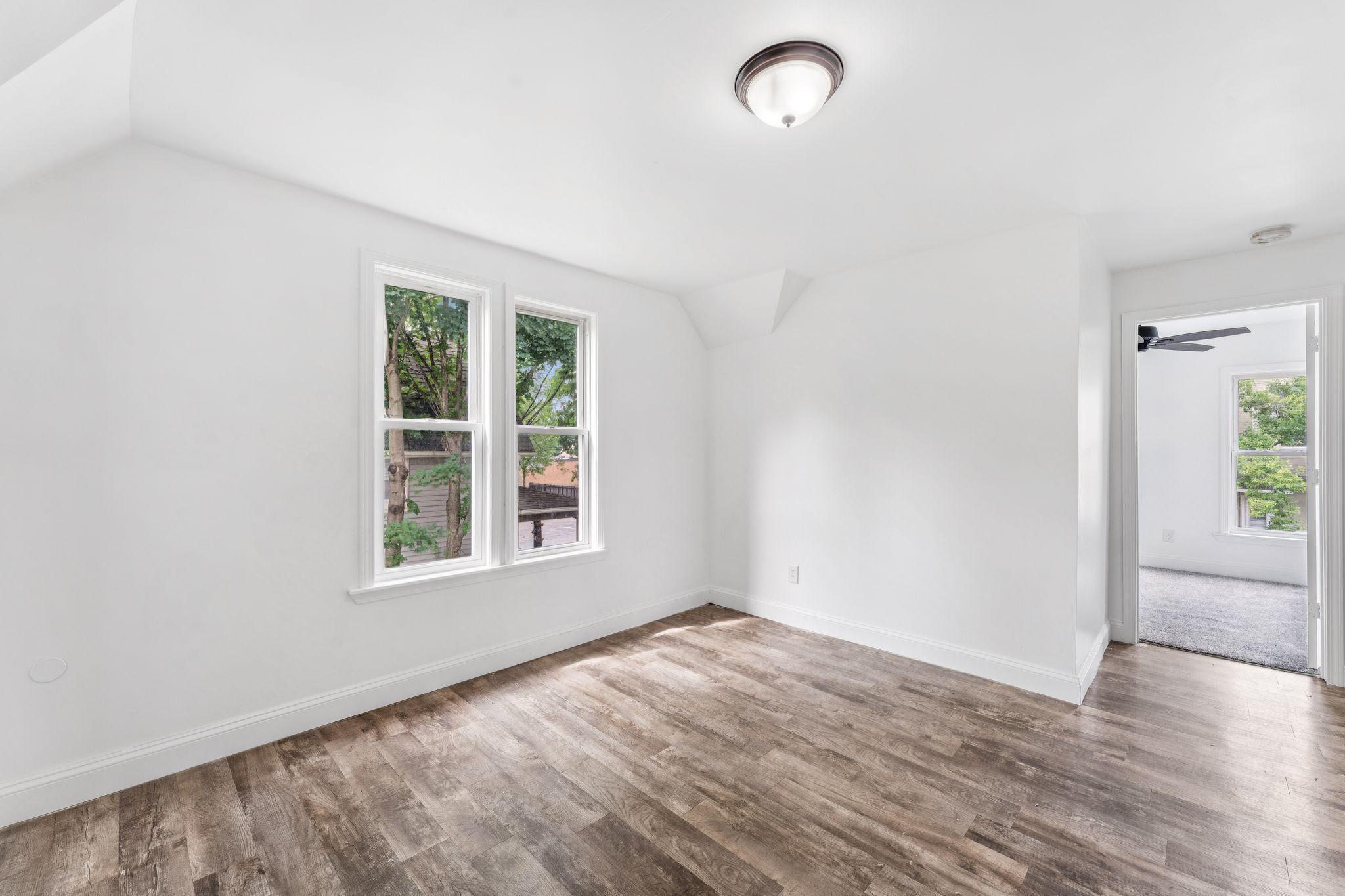 1268 Payne Avenue St. Paul, MN 55130 - Photo 16 of 29