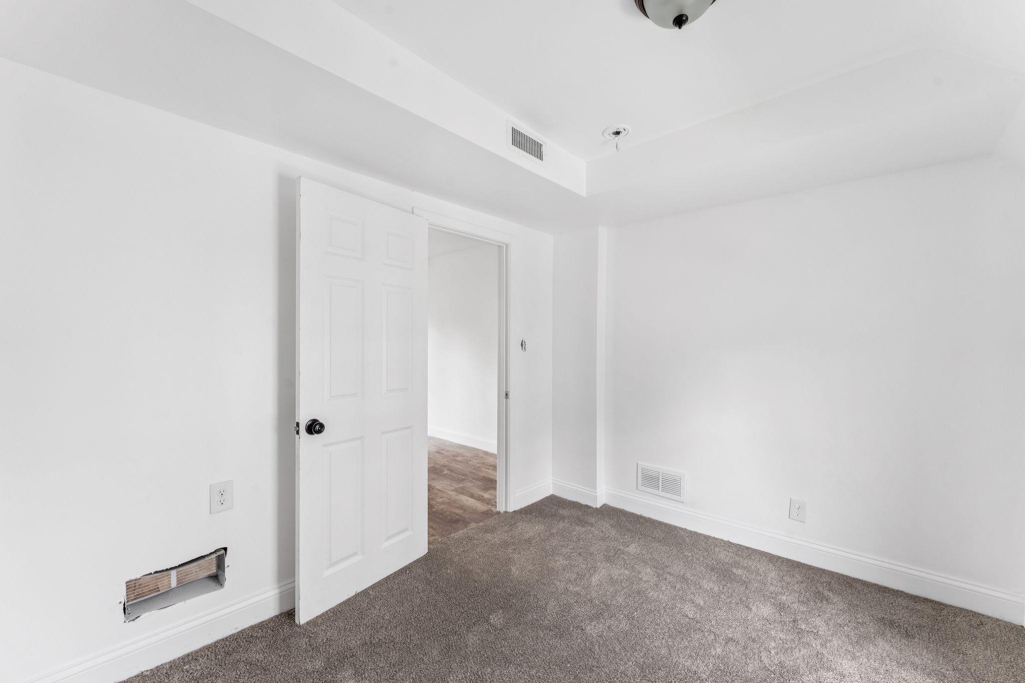 1268 Payne Avenue St. Paul, MN 55130 - Photo 19 of 29