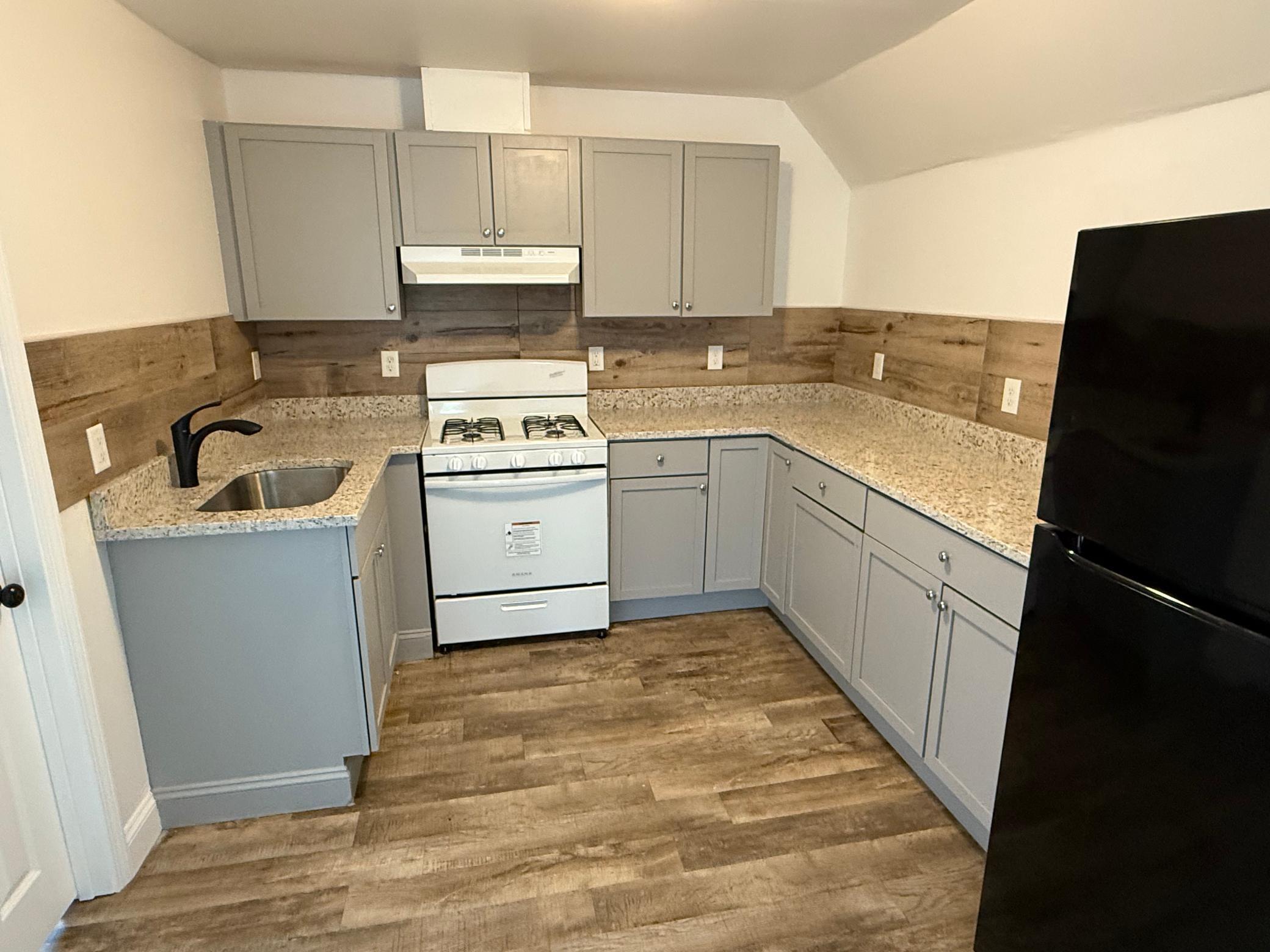 1268 Payne Avenue St. Paul, MN 55130 - Photo 3 of 29