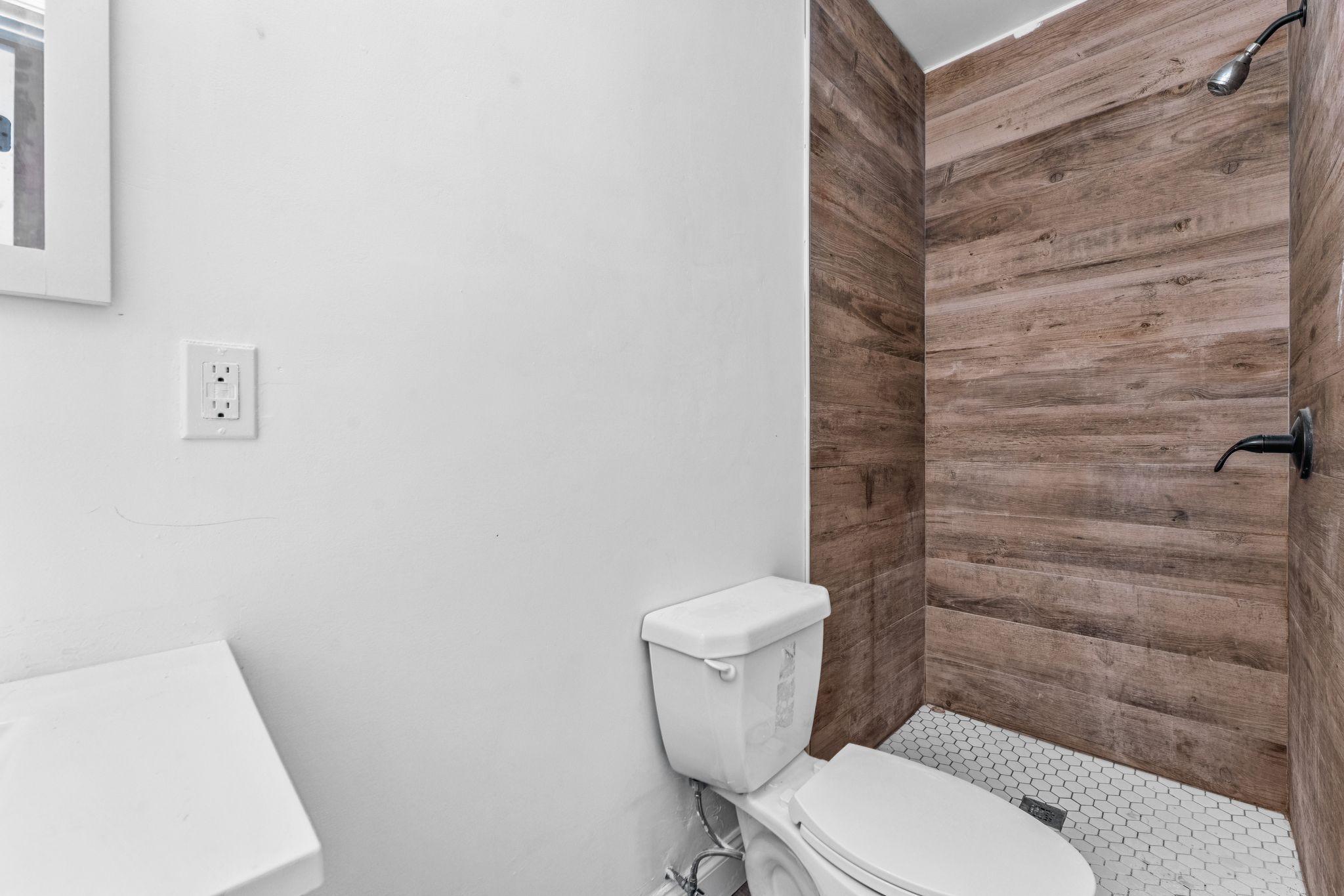 1268 Payne Avenue St. Paul, MN 55130 - Photo 8 of 29