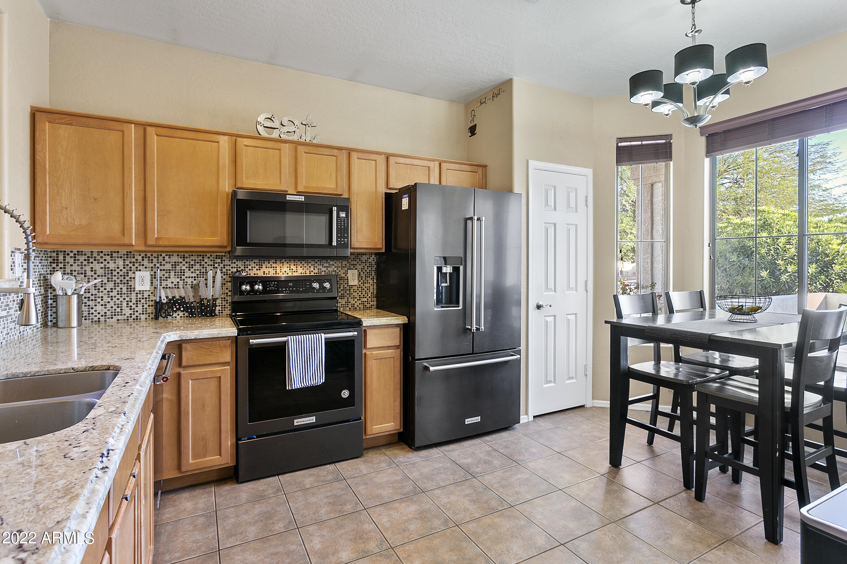 4242 East Megan Street Gilbert, AZ 85295 - Photo 9 of 26 ALL APPLIANCES INCLUDED