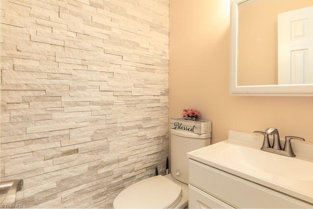 4945 Hoover Hill Road Trinity, NC 27370 - Photo 18 of 38