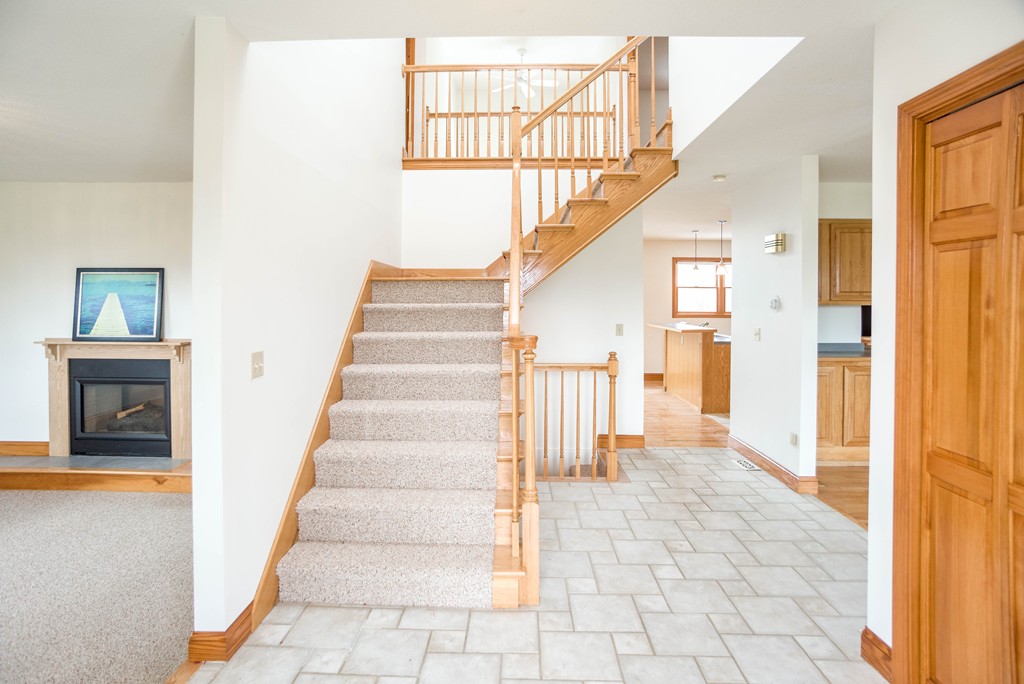 12 Rocky Hill Road Hadley, MA 01035 - Photo 5 of 29 Gallery Image 5