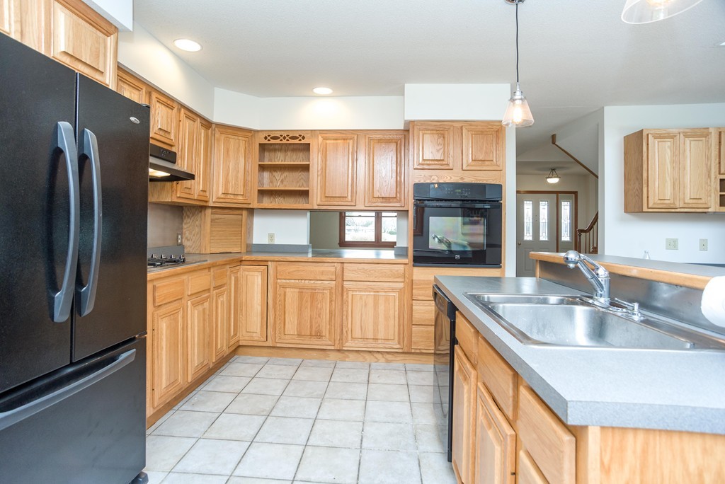 12 Rocky Hill Road Hadley, MA 01035 - Photo 6 of 29 Gallery Image 6