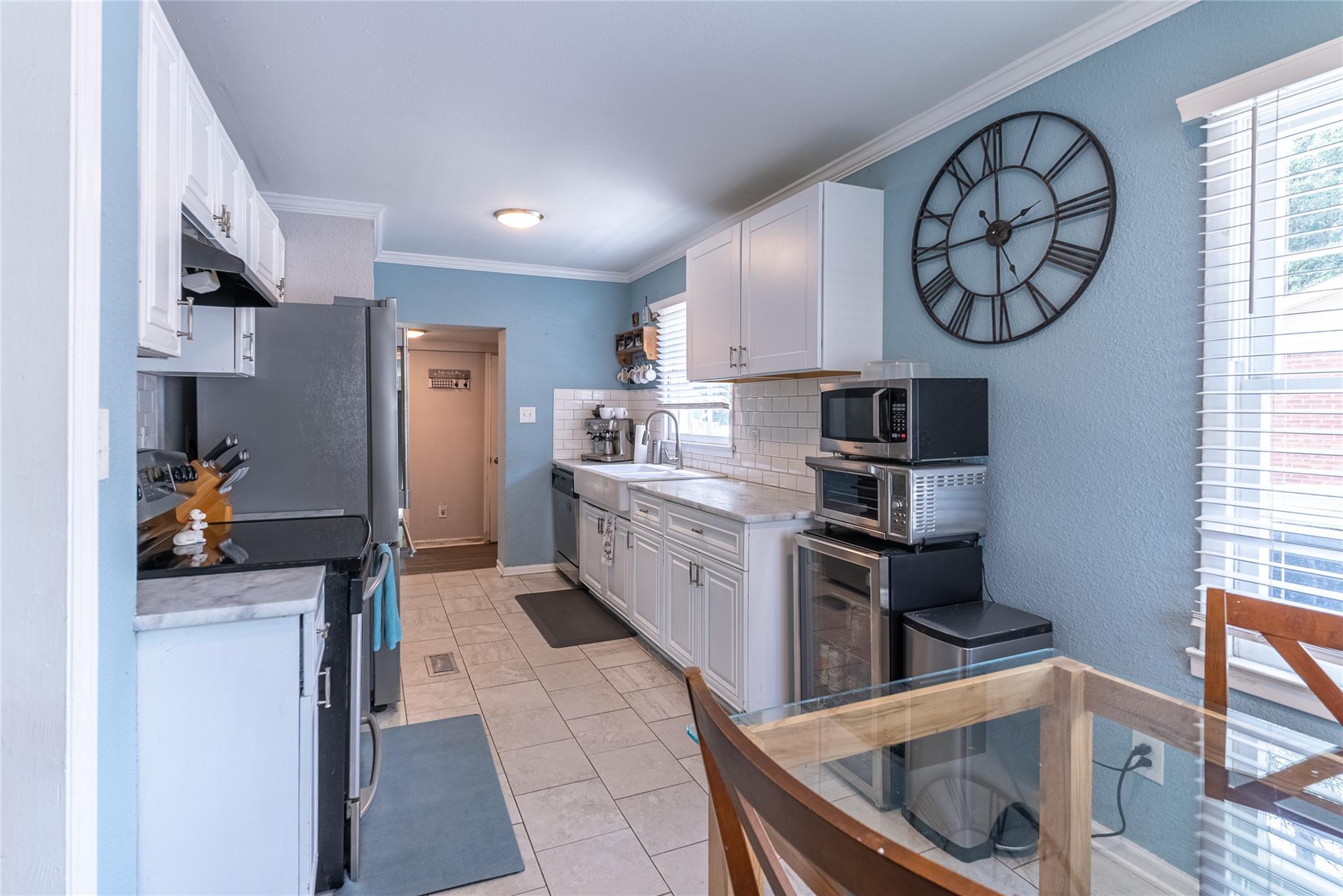 3924 Colebrook Road Charlotte, NC 28215 - Photo 6 of 32 Gallery Image 6