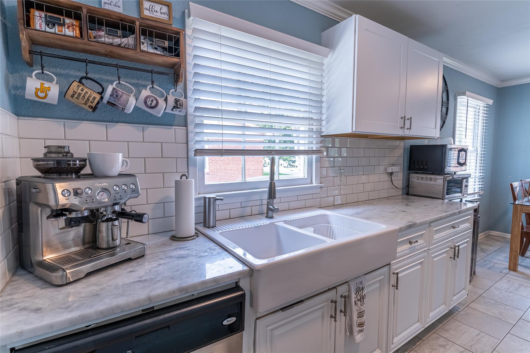3924 Colebrook Road Charlotte, NC 28215 - Photo 8 of 32 Gallery Image 8