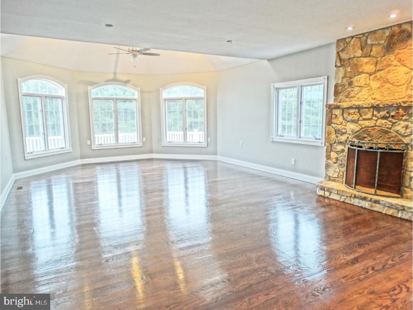 445 West Deer Pointe Road West Chester, PA 19382 - Photo 12 of 25 Gallery Image 12