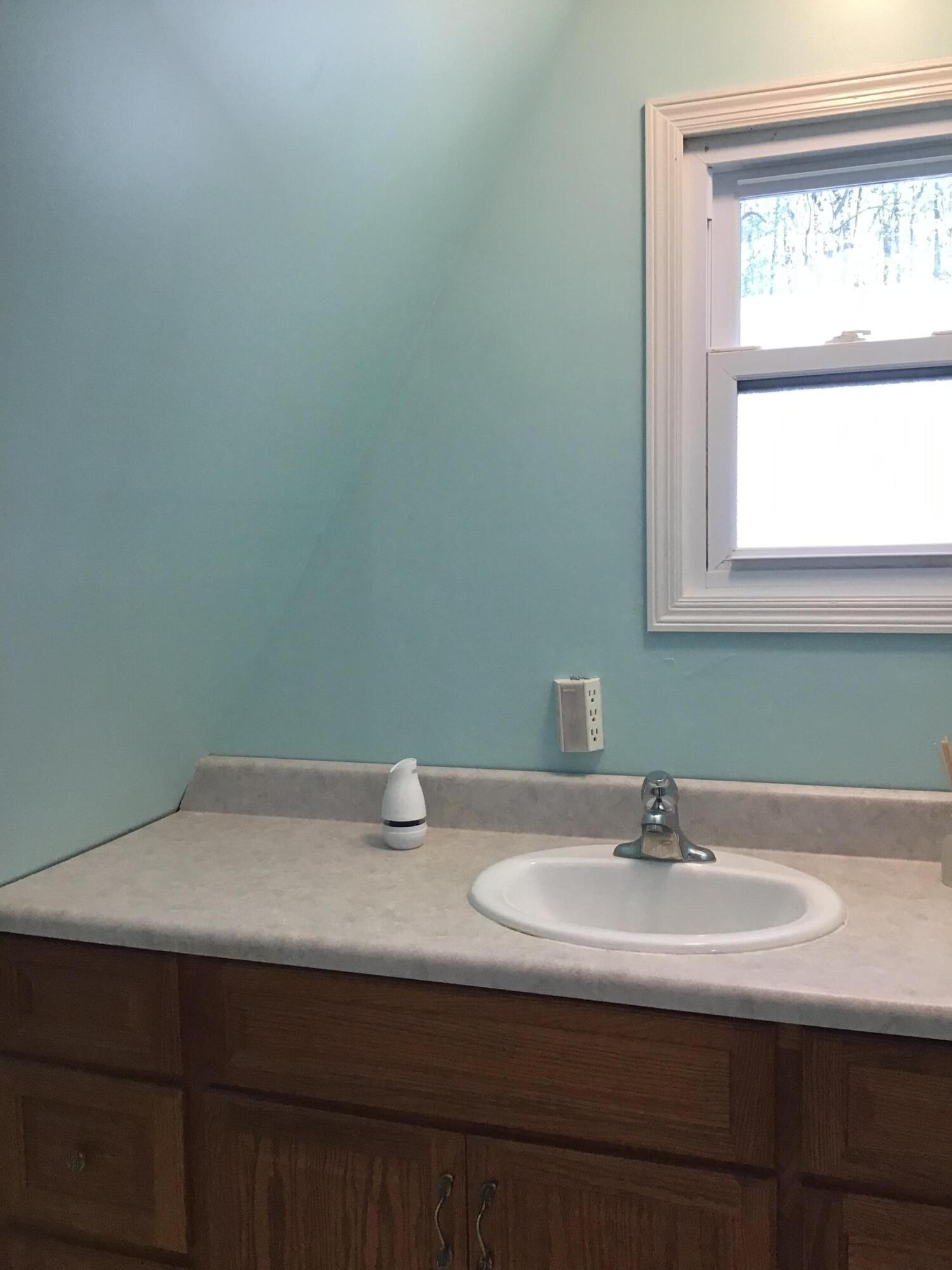 1135 Marsh Road Plainwell, MI 49080 - Photo 12 of 29 08764048-59D5-4547-9381-445738F5BD29