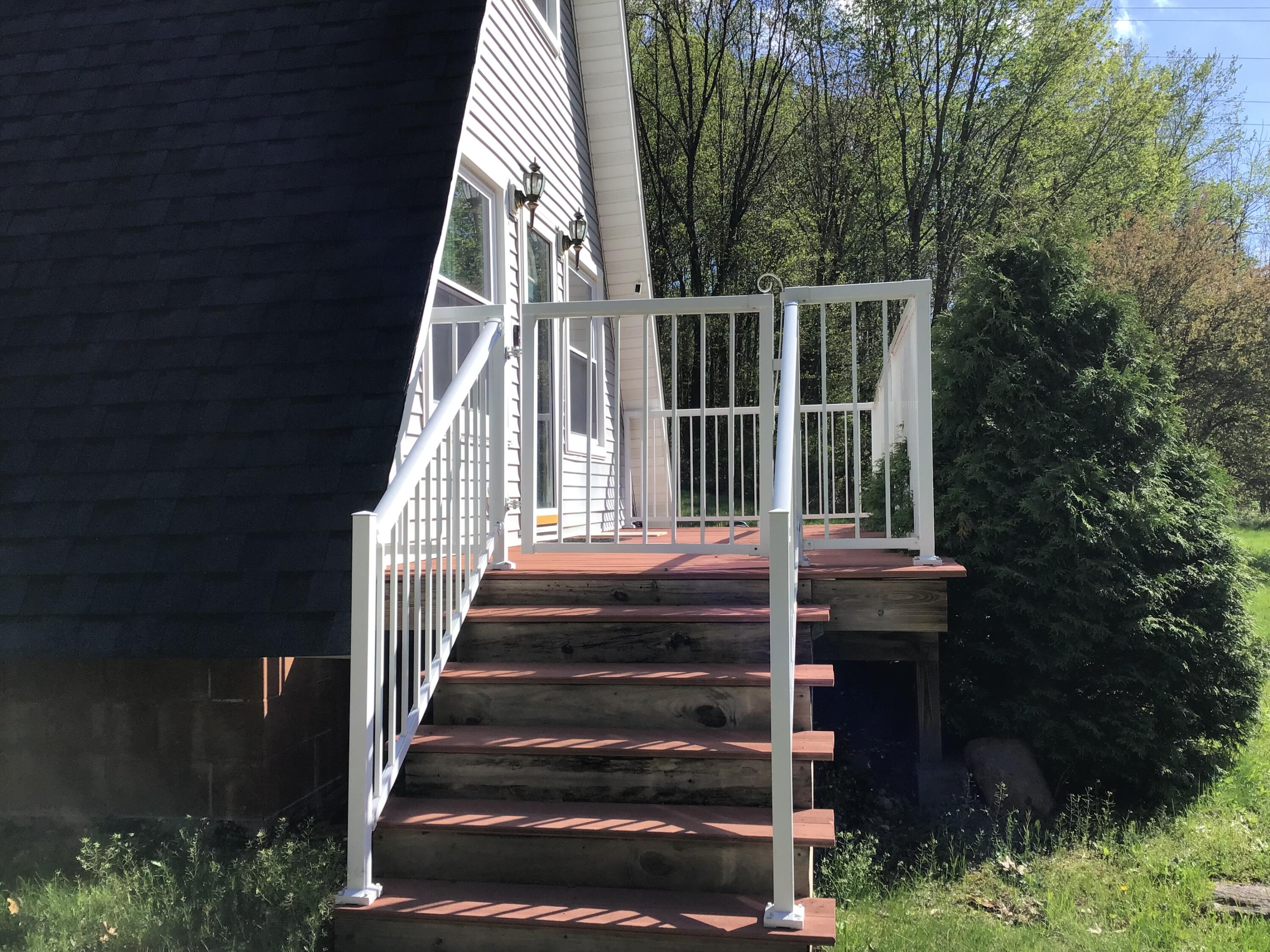 1135 Marsh Road Plainwell, MI 49080 - Photo 6 of 29 69979077-7675-48C6-9CAA-41CF495AB044