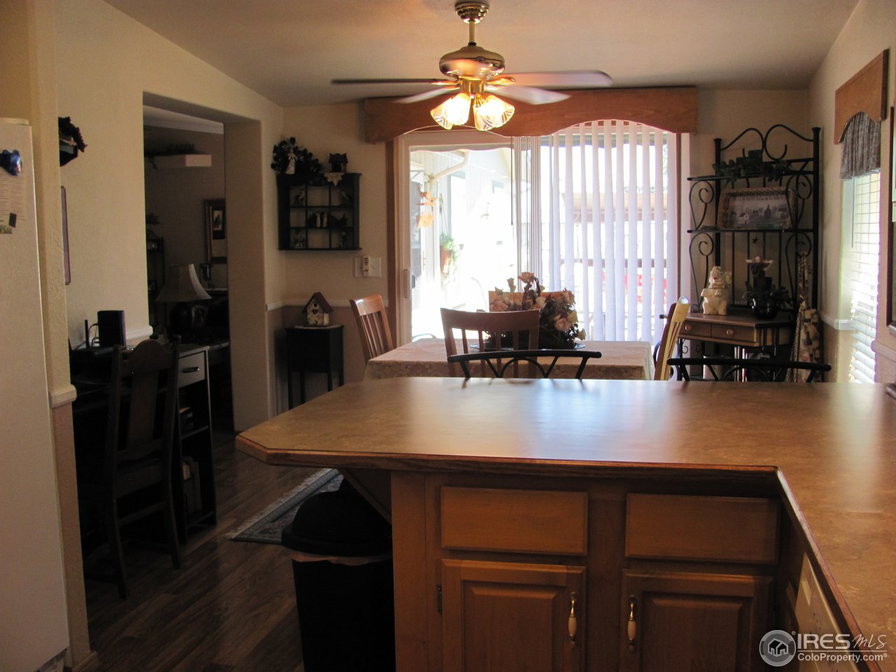 811 Saunders Road Fort Morgan, CO 80701 - Photo 11 of 33 Kitchen
