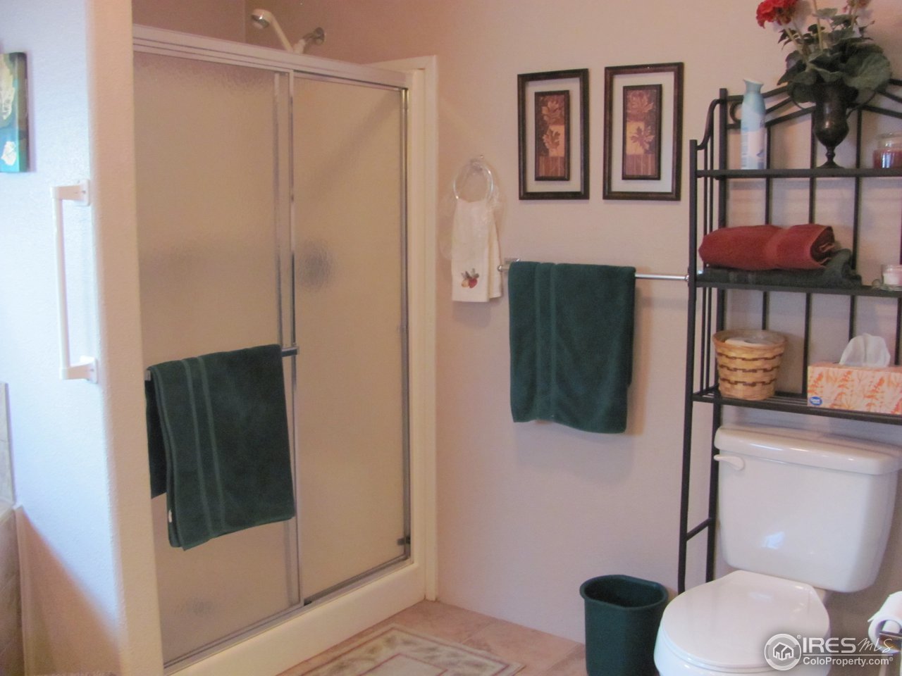 811 Saunders Road Fort Morgan, CO 80701 - Photo 21 of 33 5 Piece Bath