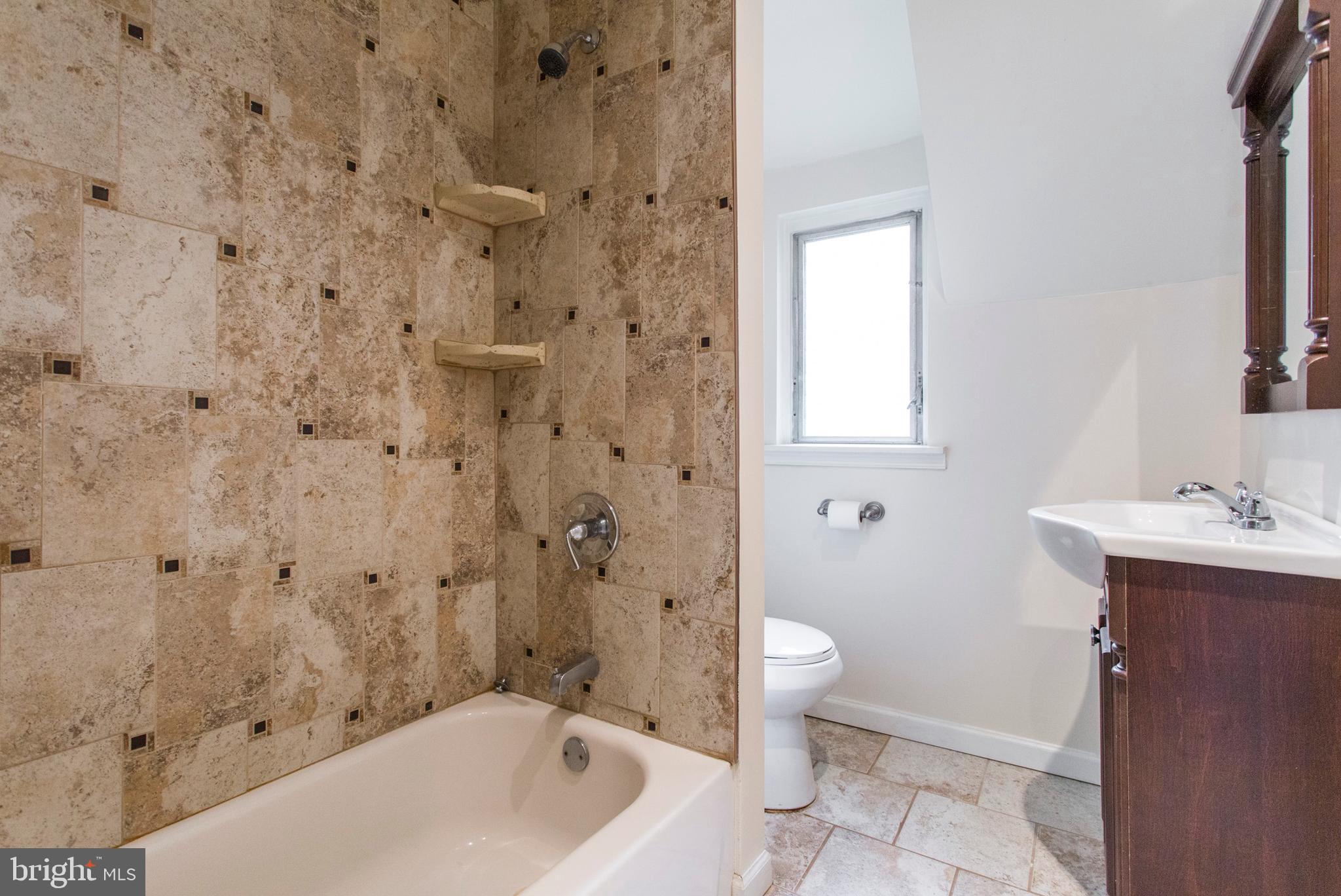 6632 Lotus Road Philadelphia, PA 19151 - Photo 20 of 28 Main Bath