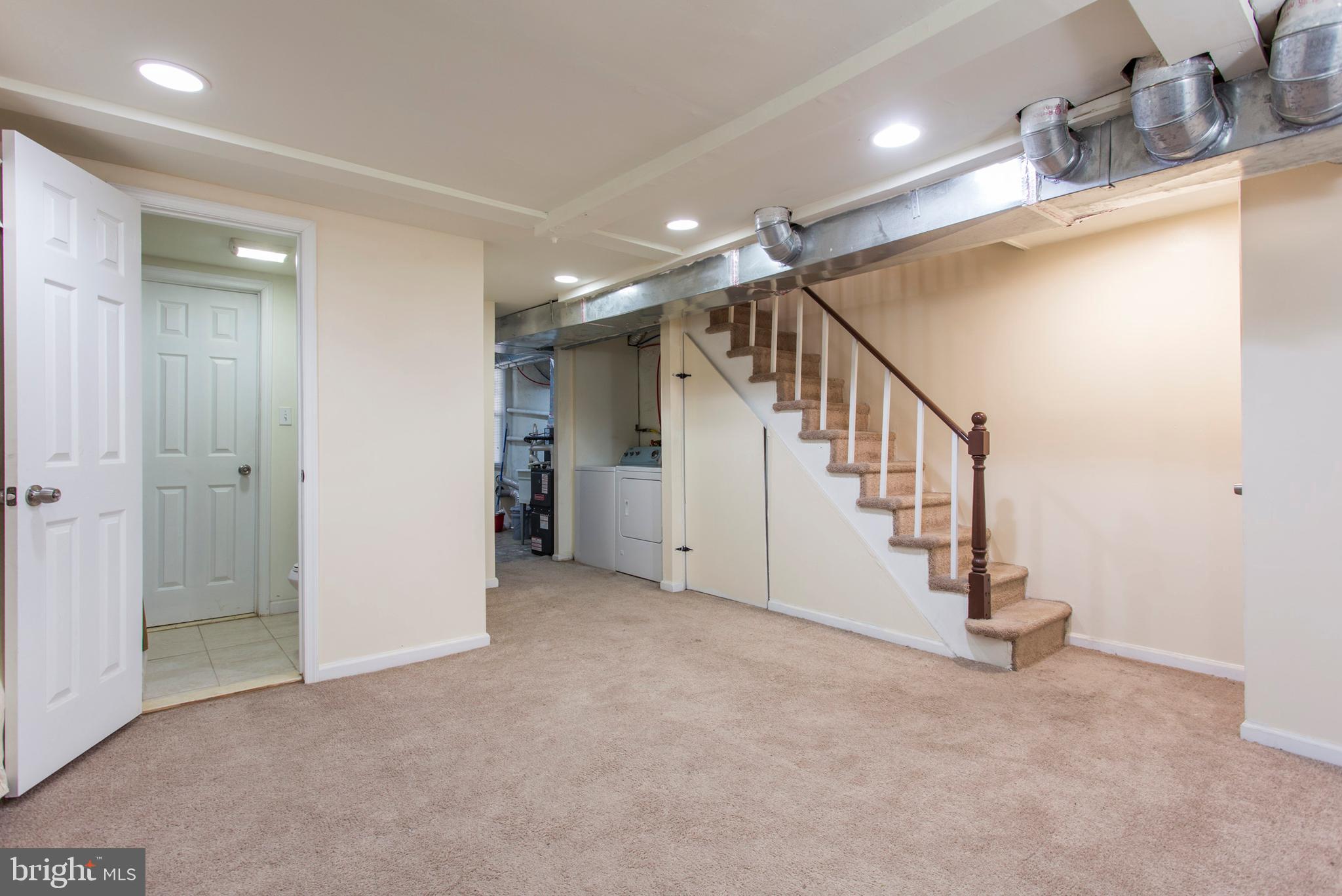 6632 Lotus Road Philadelphia, PA 19151 - Photo 22 of 28 TV Room