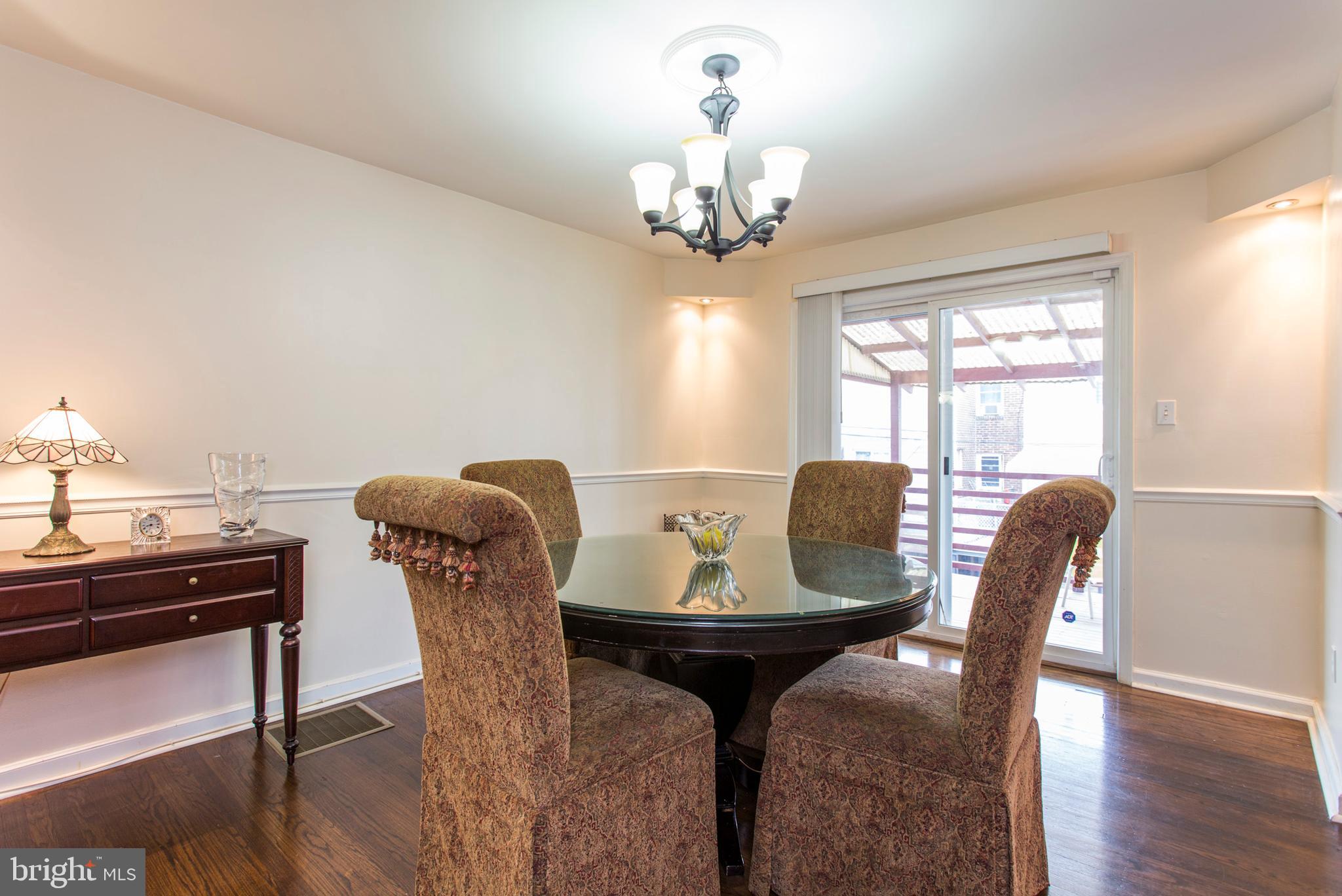 6632 Lotus Road Philadelphia, PA 19151 - Photo 10 of 28 Dining Room