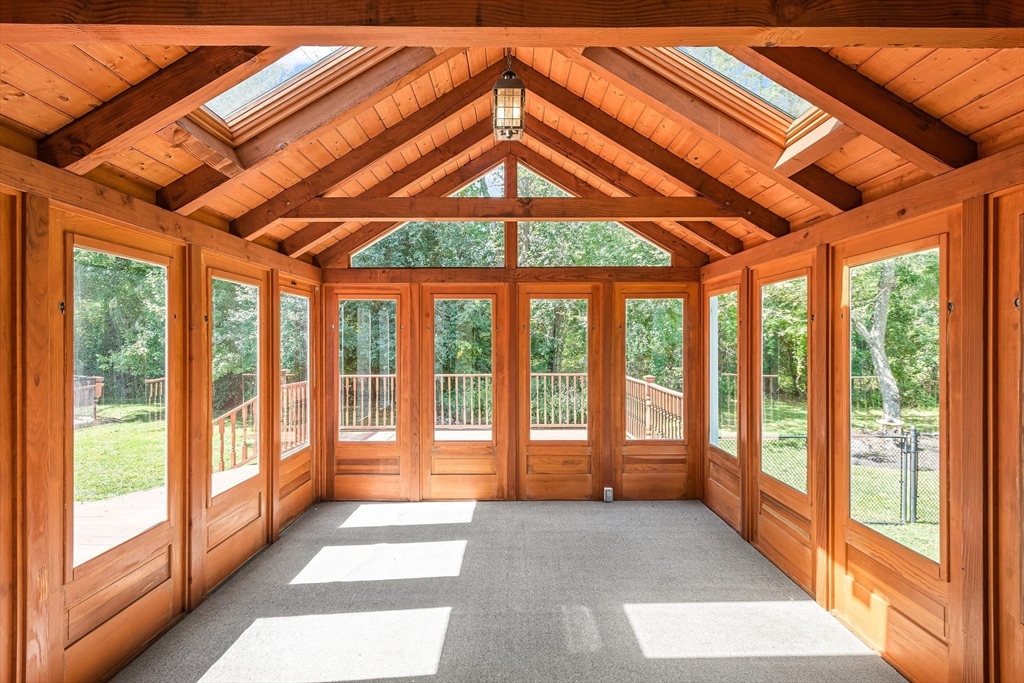 34 Smith Road Mansfield, MA 02048 - Photo 12 of 36 Gallery Image 12