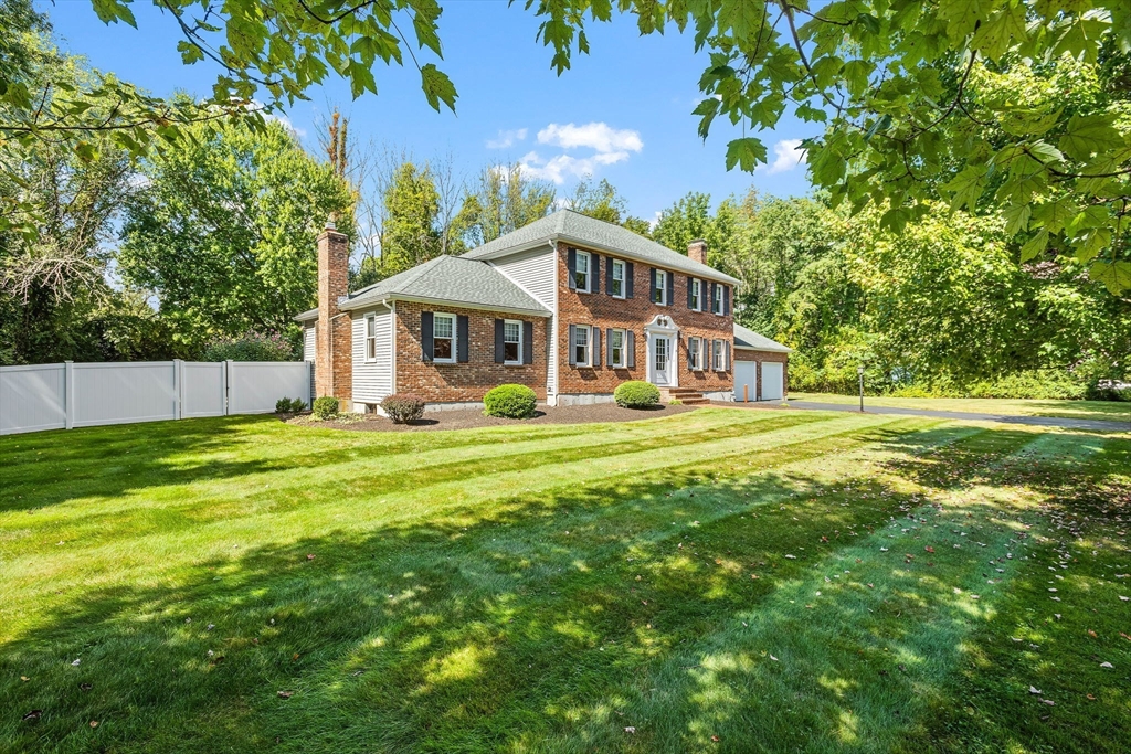 34 Smith Road Mansfield, MA 02048 - Photo 2 of 36 Gallery Image 2